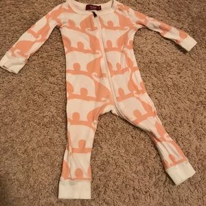 Milk barn zipper sleeper